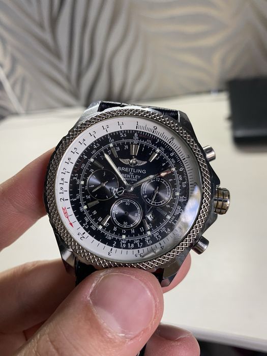 Чоловічий годинник Bentley
