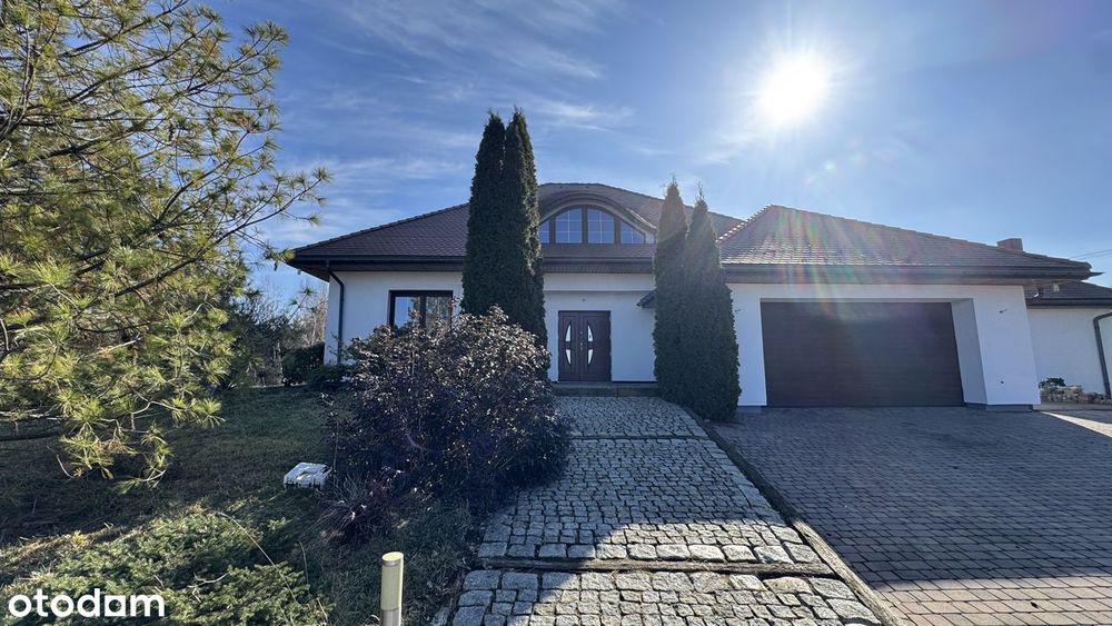 Dom na wzniesieniu w Parku Krajobrazowym w pobliżu Łagiewnik