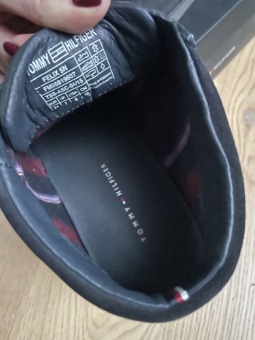 Tommy hilfiger r. 41 meskie botki trzewiki buty granatowe za kostke