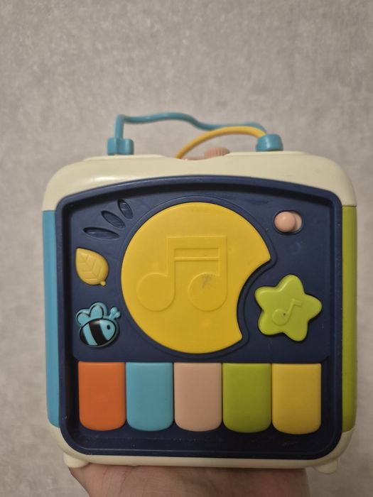 Продам дитячий  бізікуб