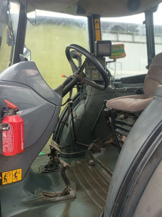 New Holland TD90D