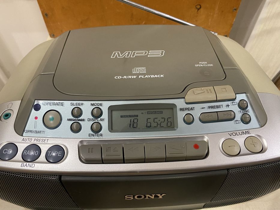 Магнитофон SONY,  CD, Радио, Кассеты