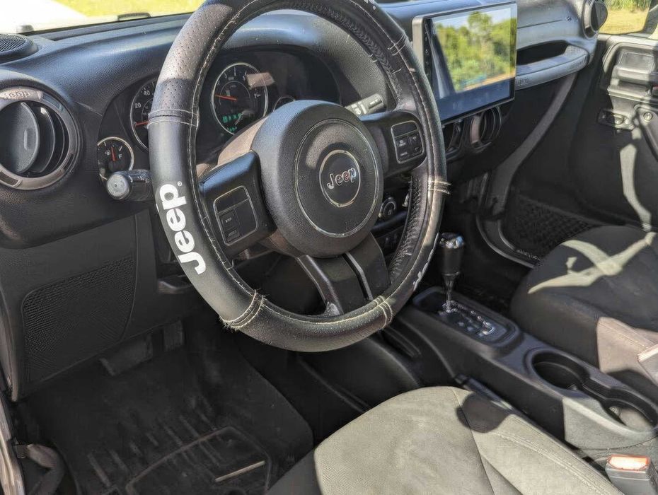 Jeep Wrangler Unlimited      2017