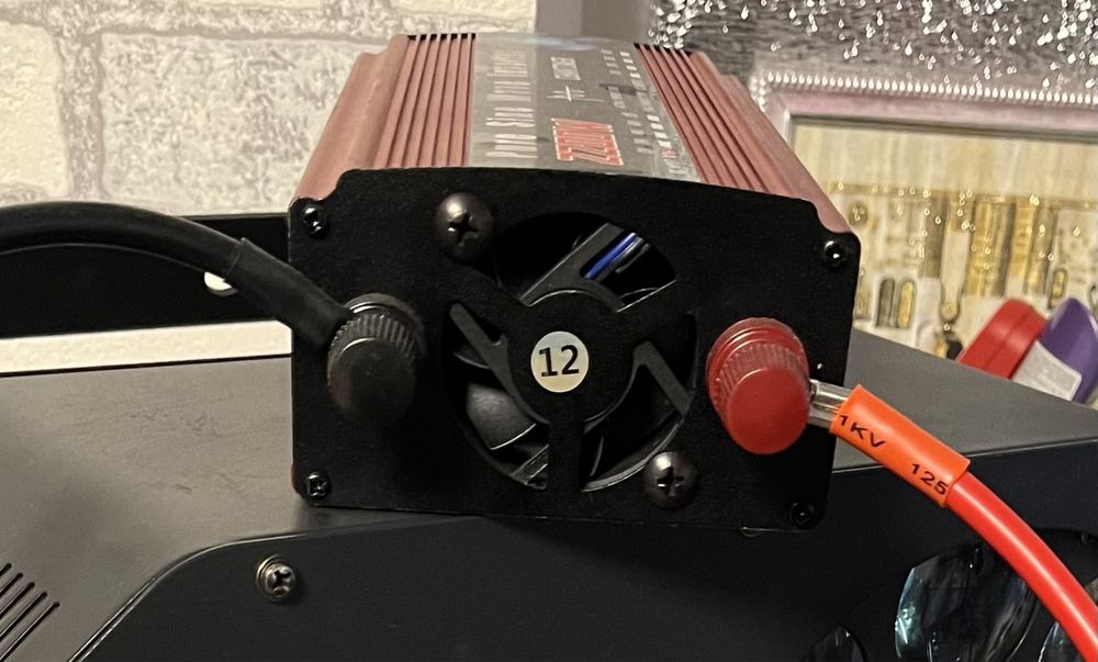 Инвертор чистый синус 12-220v 2200wt