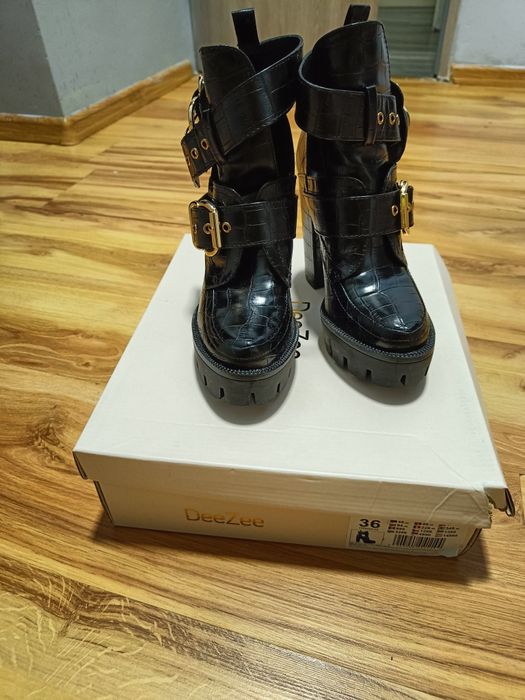 Sprzedam super buty na koturnie rozmiar 36 nowe