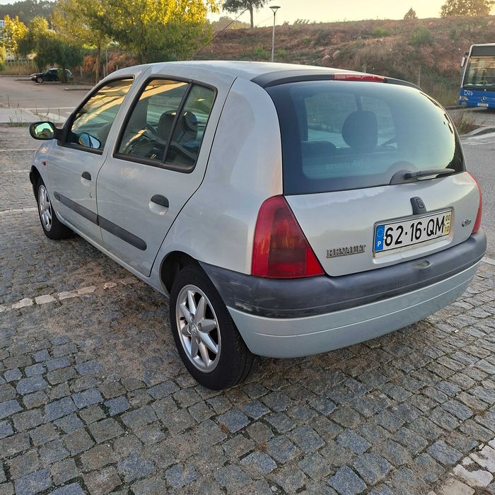 Renaul clio Rxe 1.2