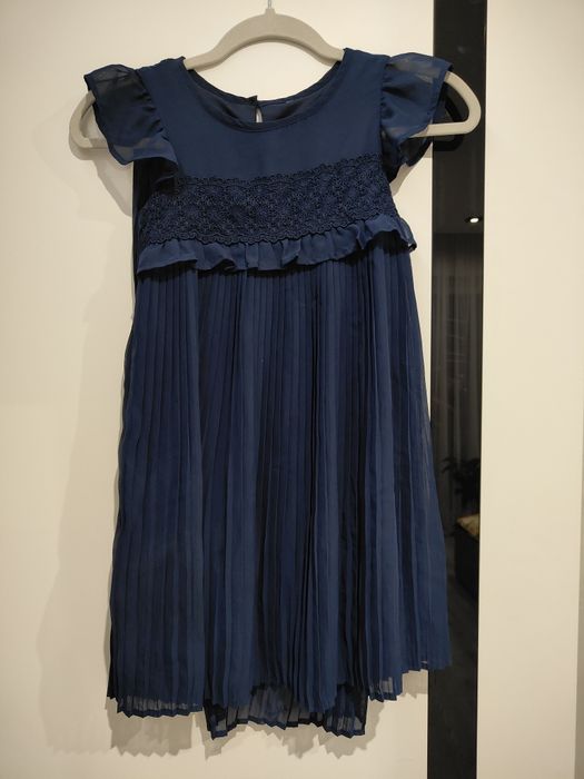 Плаття для дівчинки приблизно 8 років