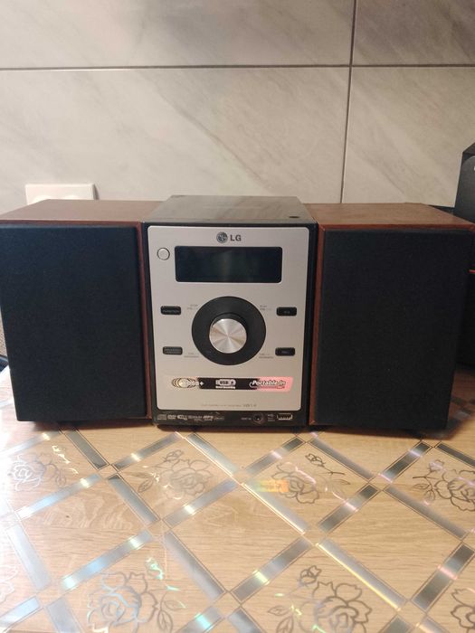 Музичний центр продам