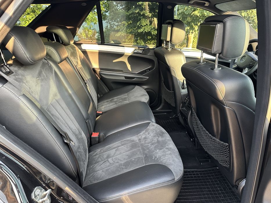 Mercedes-Benz Classe M 320 — fotografia 8