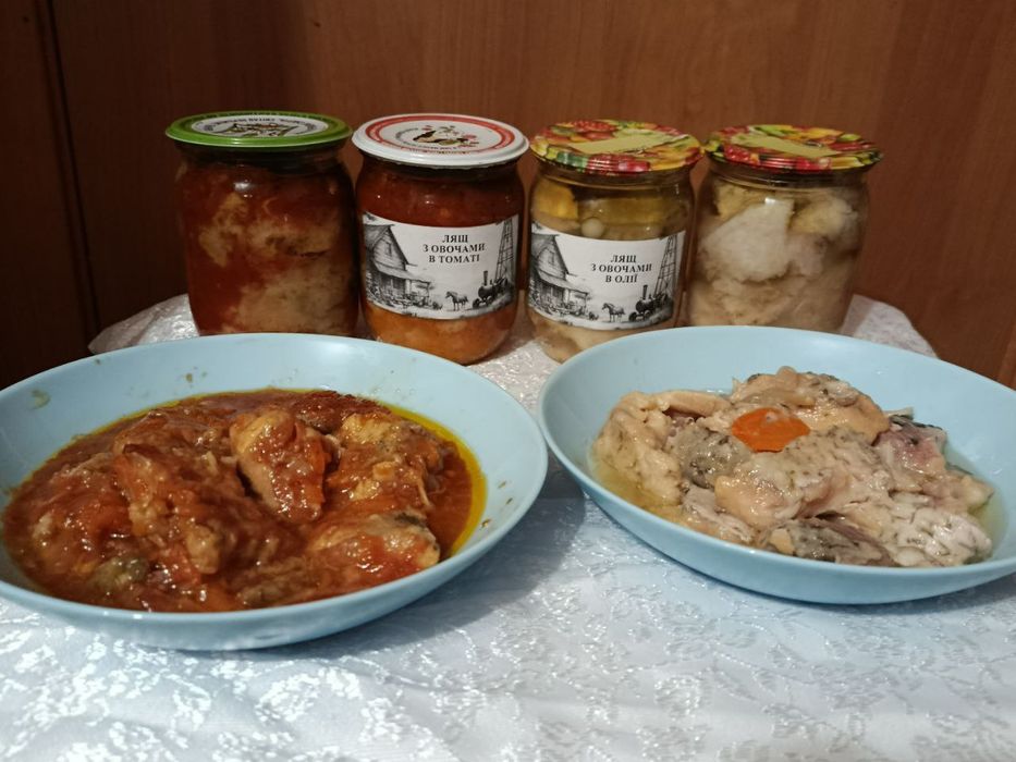 Продам консерви лящ в олії