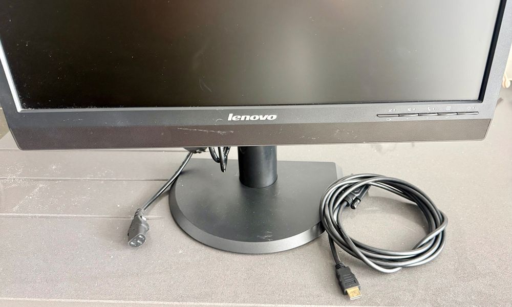 Monitor Lenovo ThinkVision LT2323P