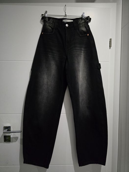 Piękne czarne jeansy BERSHKA  34 jak Nowe