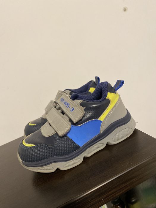 Кросівки на хлопчика