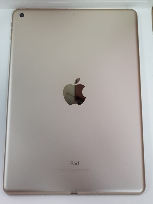 Планшет Apple iPad 5 "A1822" Wi-Fi  (32gb)