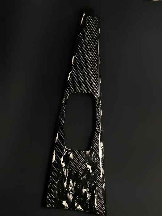 Ламінація з карбону