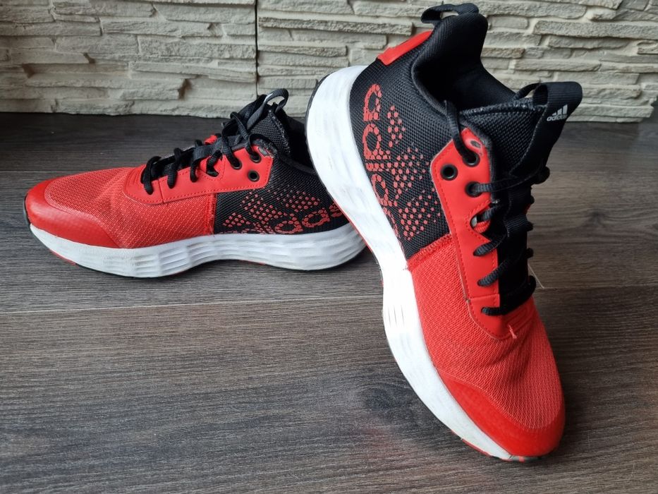 Buty Adidas Own the game rozmiar 42