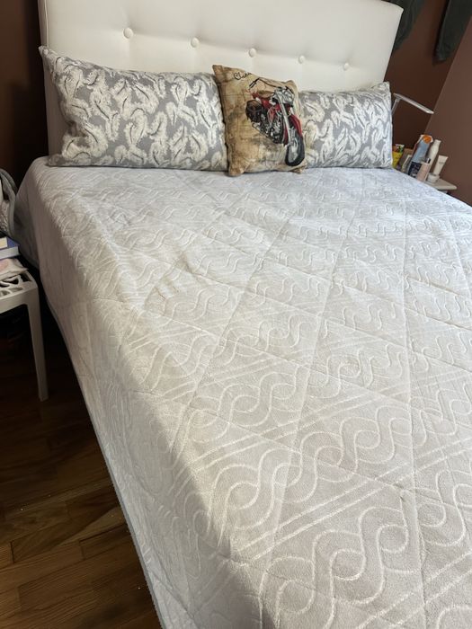 Vende se cama  ou conjunto cama +colchao
