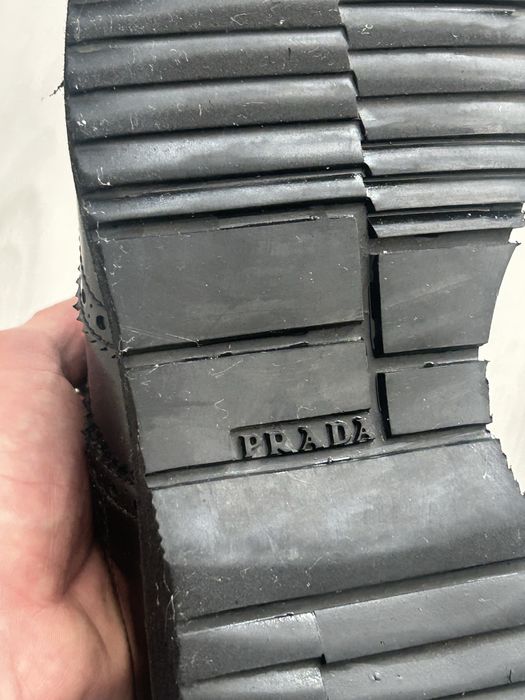 Броги чоловічі Prada