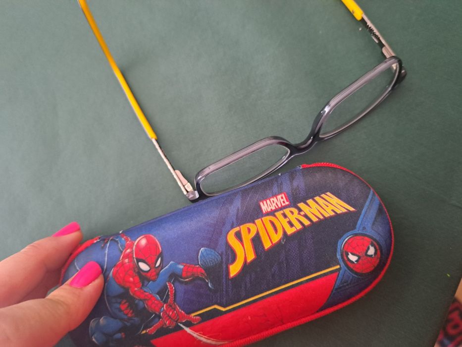 Oprawki spiderman marvel 6 lat