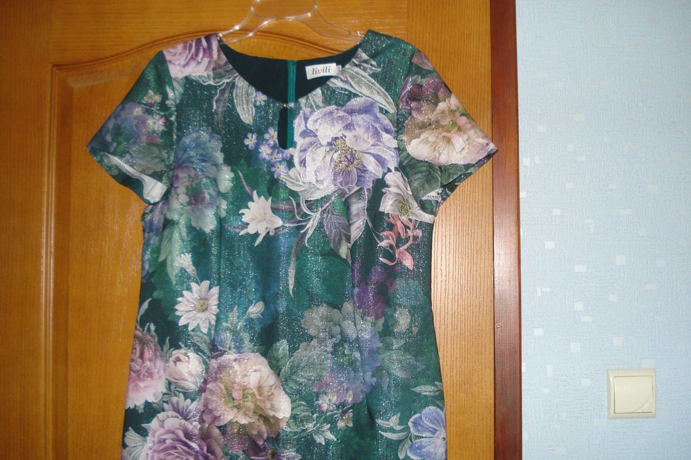 Piękna elegancka sukienka 44/42