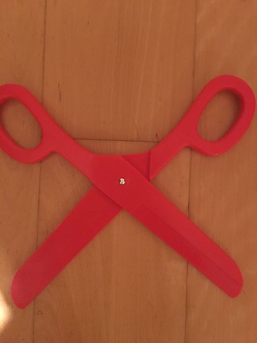 Giant Comb and Scissors64409379405955121