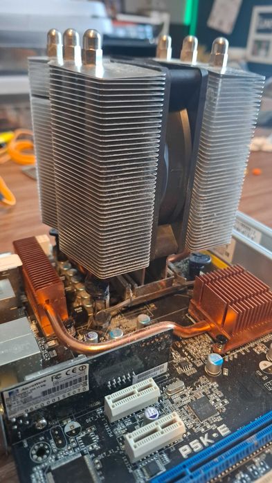 ASUS P5K-E WiFi + E7400 + 4GB DDR2 + chłodzenie wieżowe nr 0690