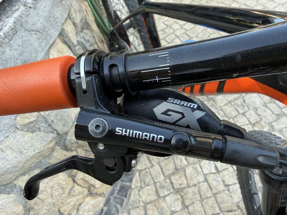 Scott scale 925 carbono