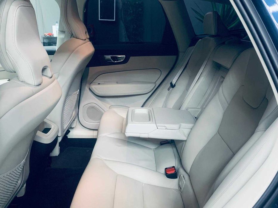 Volvo XC60 2.0 B4 Plus Bright