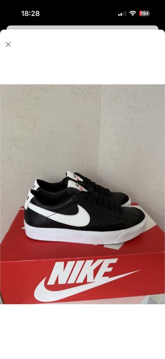 Продам кеды Nike