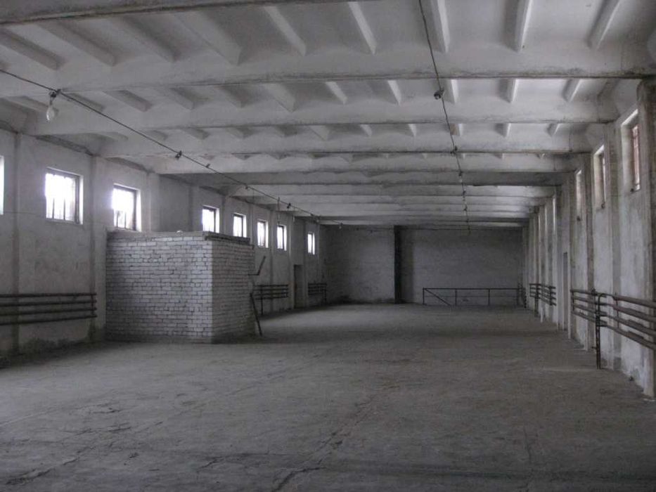 Продаж комплексу під склад, виробництво 5500 м² земля 3,2ГА