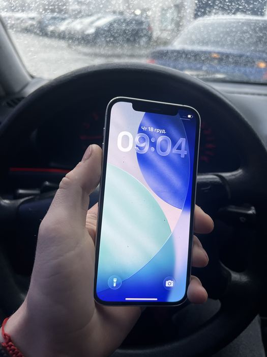 Продам iphone 12 128