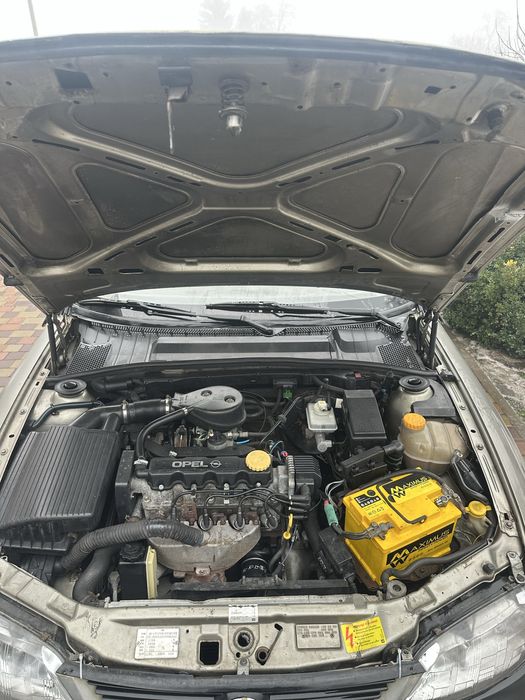 Opel vectra b.    .