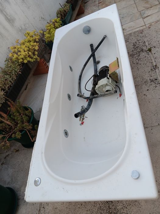 Vendo Banheira/ Jacuzzi