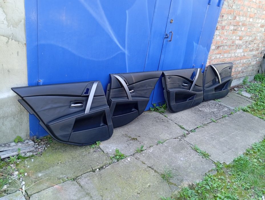 Карты дверей BMW e60 е60 кожаные в отличном состоянии