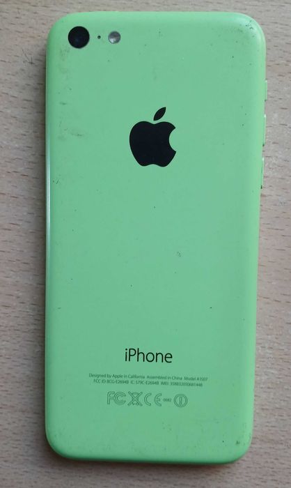 IPhone 5c на запчасти