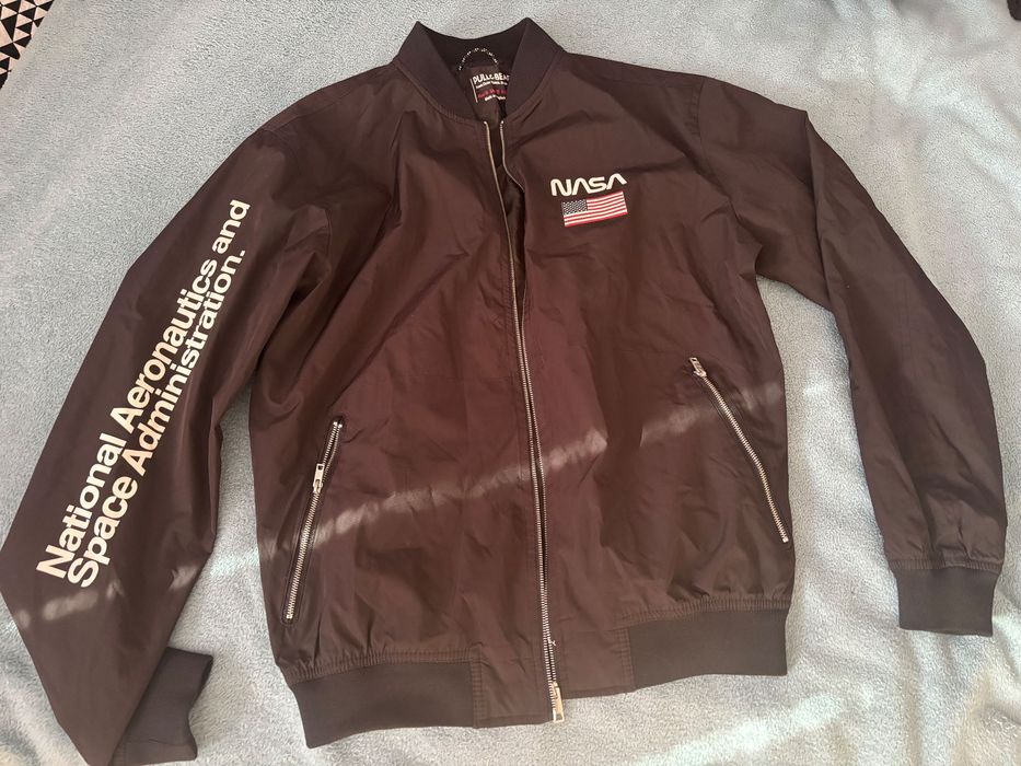 kurtka wiatrówka czarna bomberka PULL&BEAR , NASA , rozmiar S jak nowa