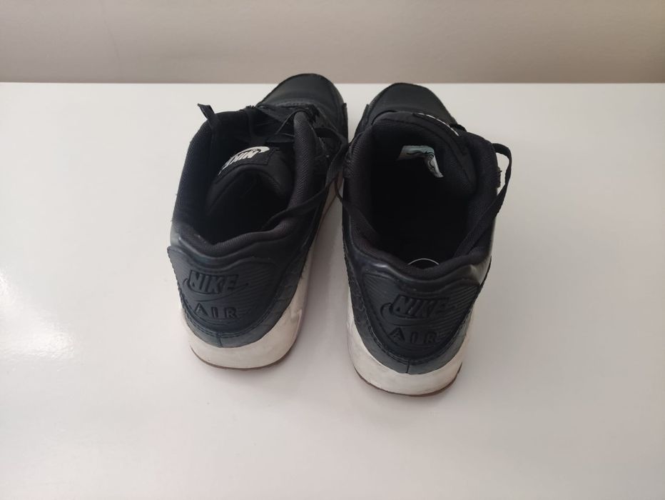 Ténis  pretos Nike Air Force tamanho 38