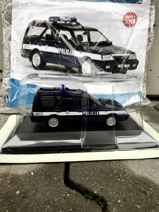 Kolekcjonerski POLONEZ KOMBI PLUS „Policja”-auta PRL,legendy FSO