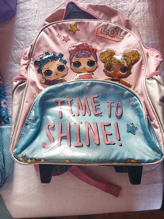 Mochilas com lancheira