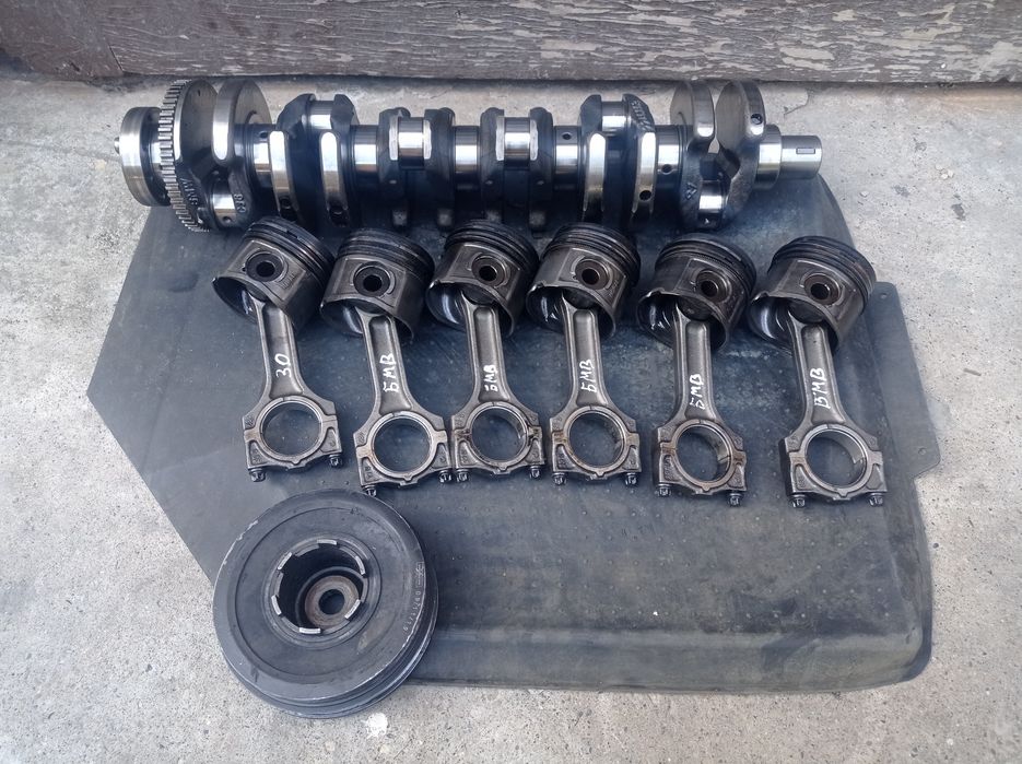 Колінвал 2246863 поршень  БМВ 3.0 м57