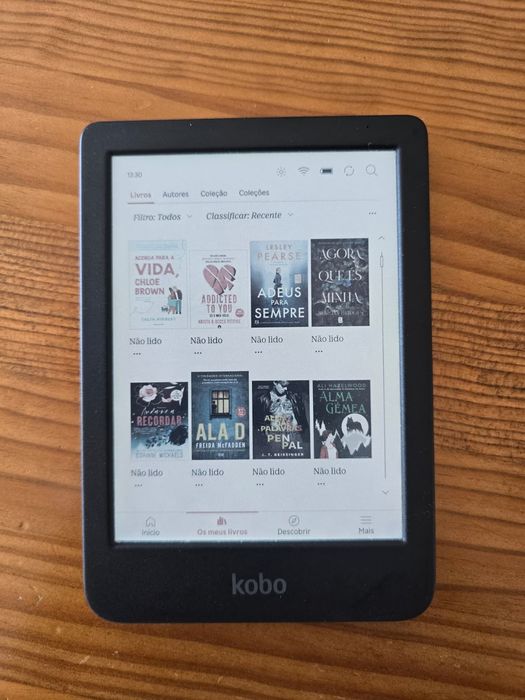 Vendo Kobo Clara Color novo c/ garantia e 15 livros ou mais à escolha
