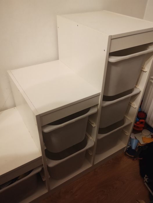 Szafka schodkowa trofast Ikea z pojemnikami
