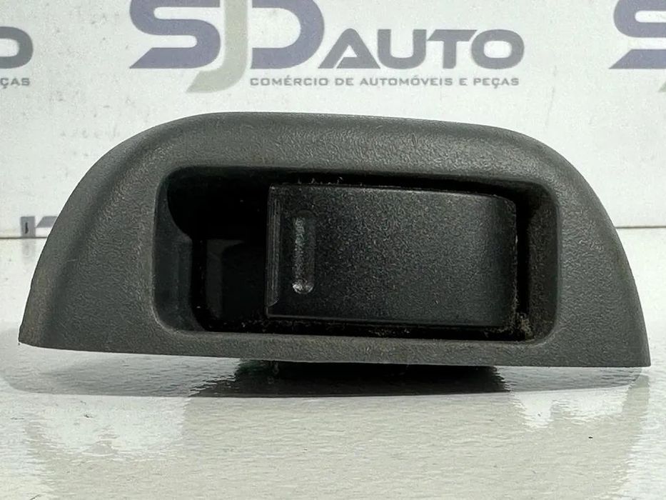 Interruptor Vidro Frente Esquerdo-Peugeot 107/Citroen C1/Toyota Aygo