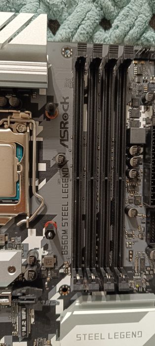 Продам комплект I7-11700+asrock B560 steel legend
