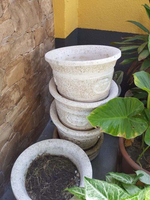 Vaso decorativo em pedra