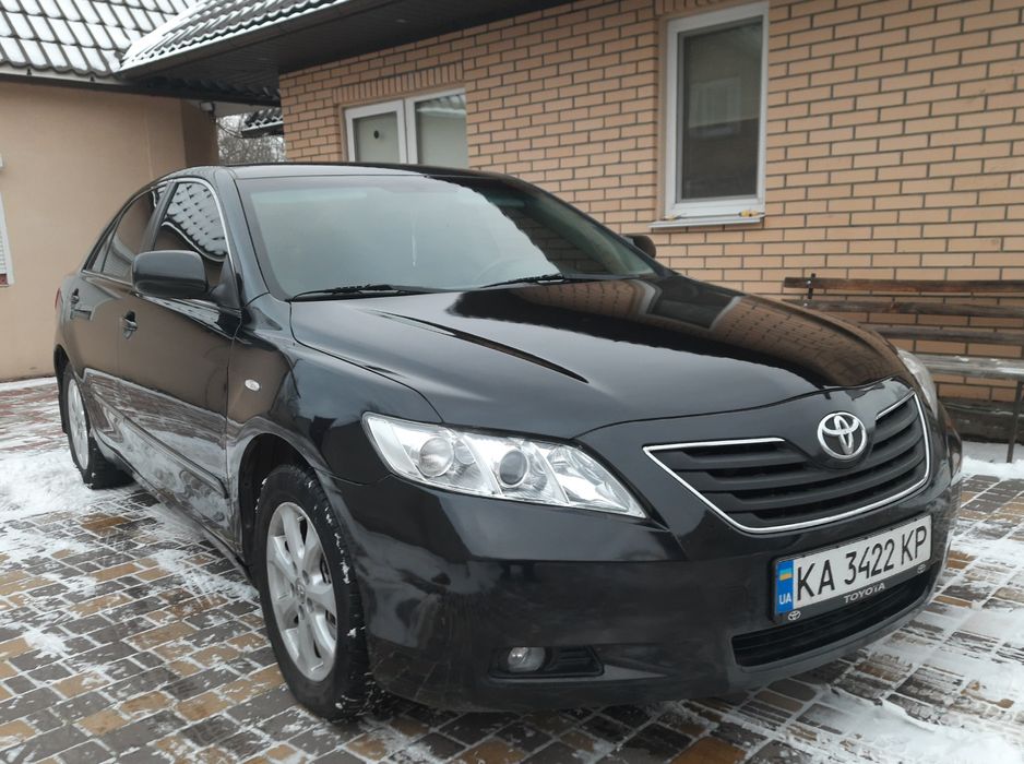 Toyota Camry40          2.4 GAZ-BENZ