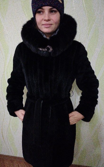 Шуба натуральна з мутона та норки