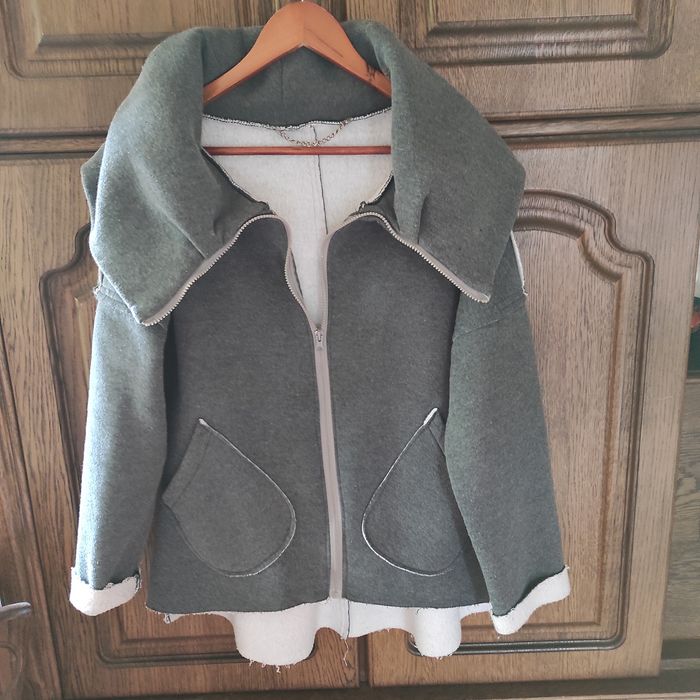 Szara asymetryczna kurteczka z polaru