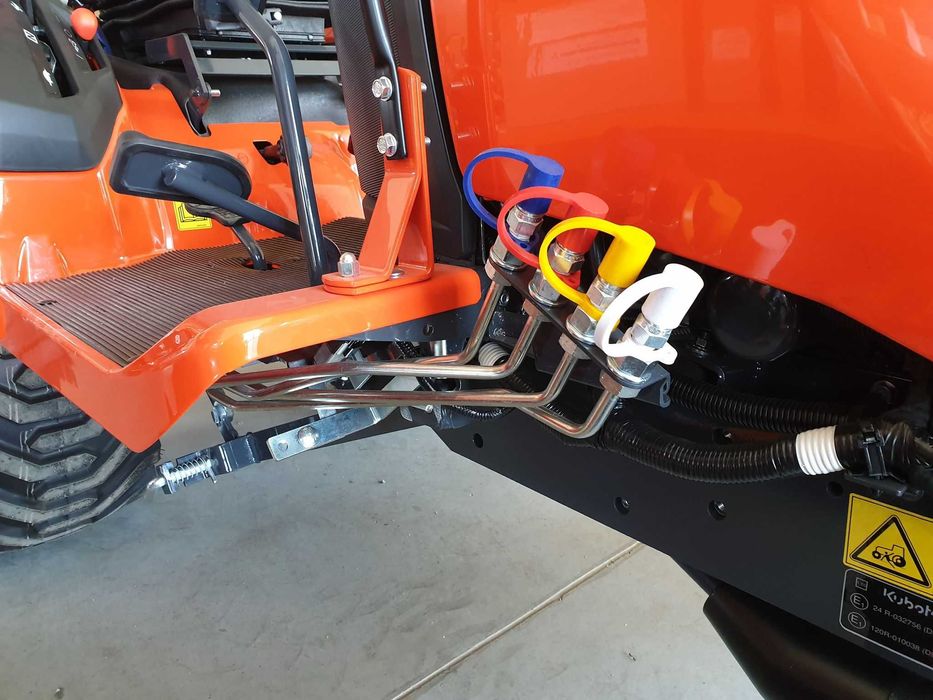 Ciągnik Kubota BX261 4x4 – Hydrostat, Wspomaganie, Diesel