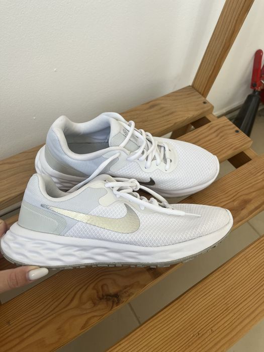 Жіночі кросівки nike 40 кросівки nike w revolution 6 nn 146415 найк